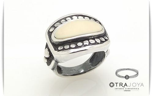 SILVER RING WITH NATURAL IVORY
