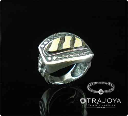 SILVER RING WITH CARVED BUFFALO HORN