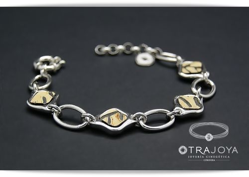 SILVER BRACELET WITH NATURAL BUFFALO PIECES